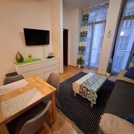 Apartment Wielopole 17